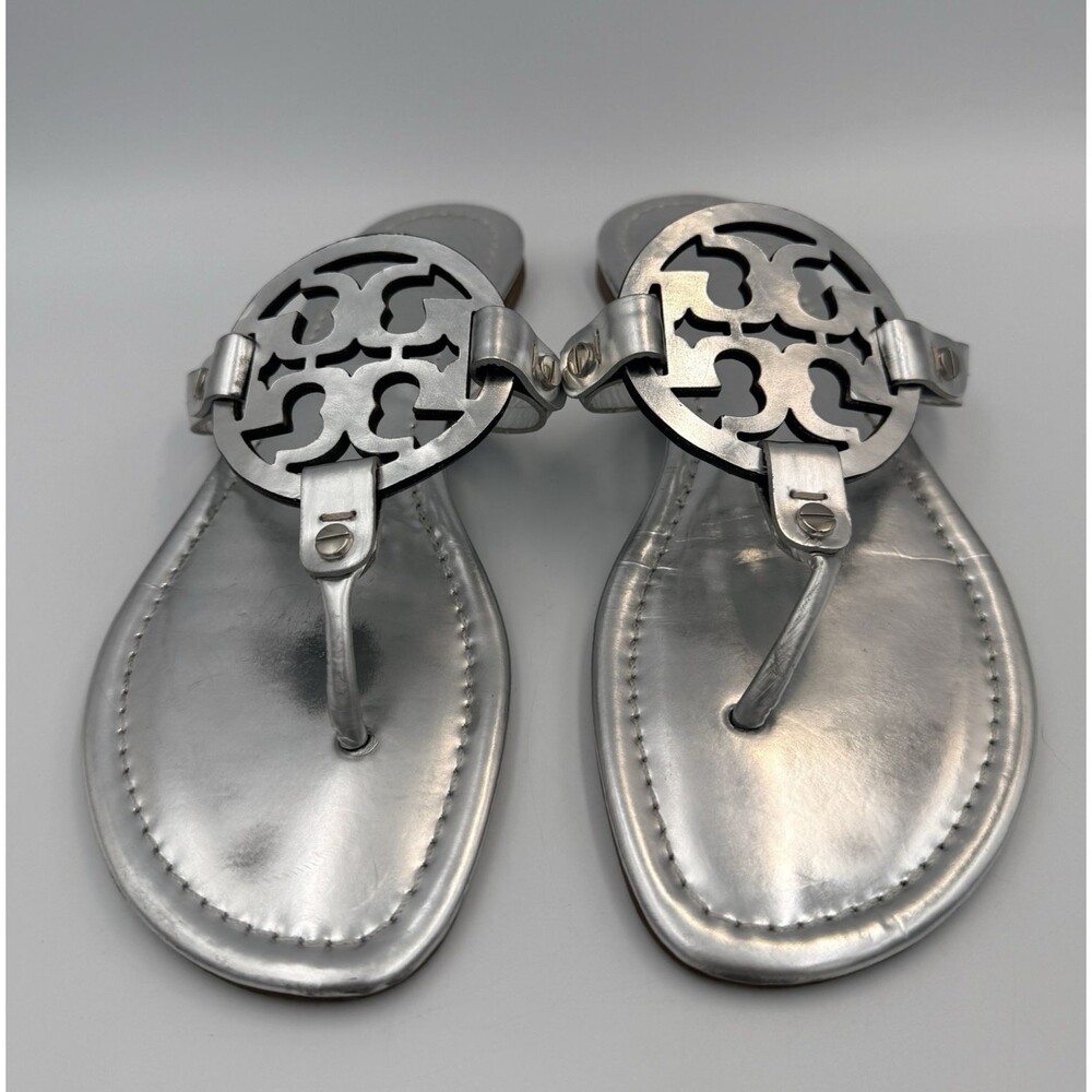 Tory Burch Women's Miller Metallic Silver Leather Thong Sandals Logo Slip On 9